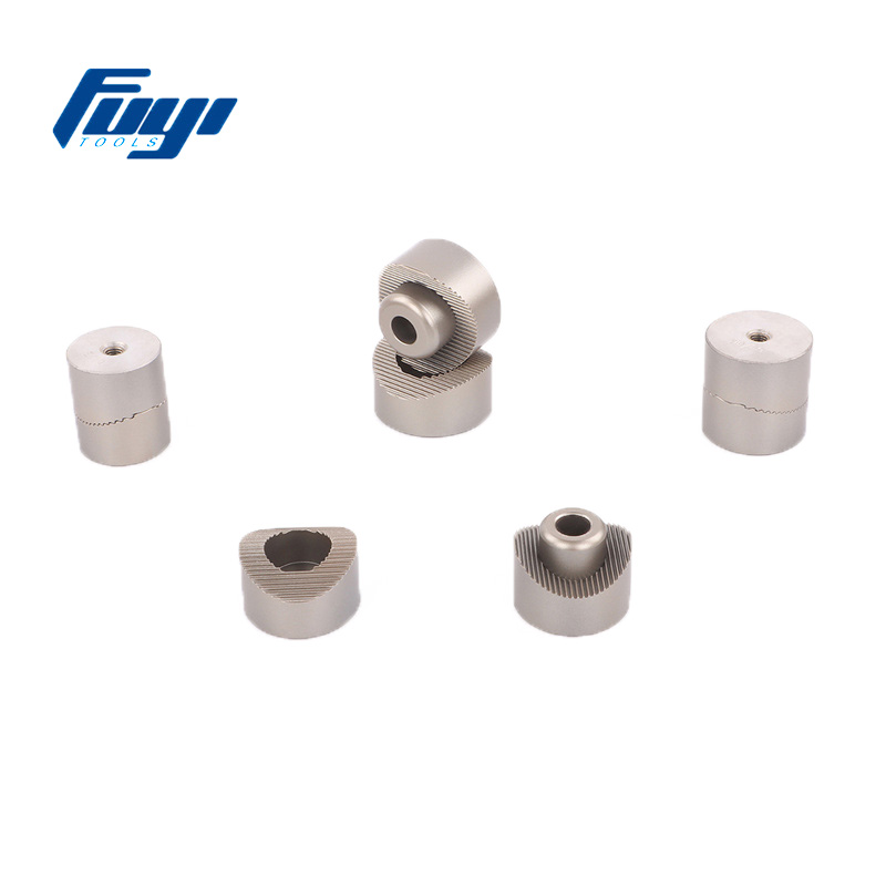 Weld-in ephippiis Sockets